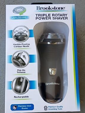 Brookstone Black Triple Rotary Power Shaver Rechargeable NWT